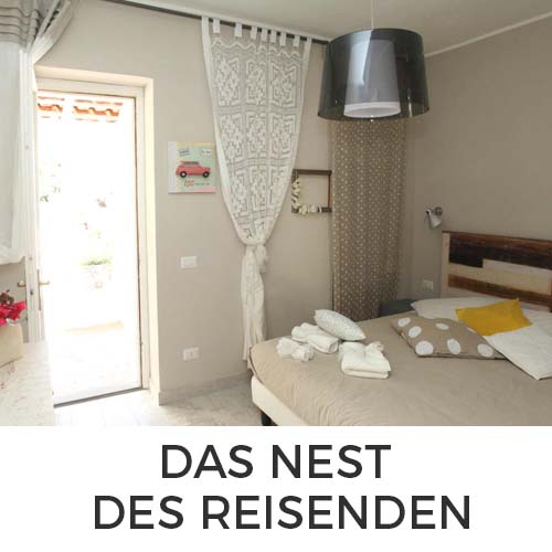 DAS NEST DES REISENDEN